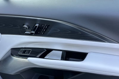 2025 Cadillac LYRIQ Sport