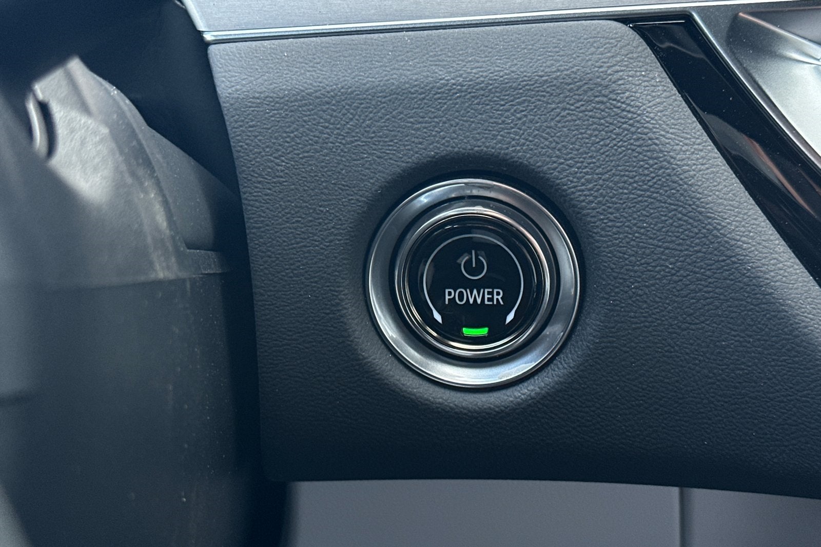 2025 Cadillac LYRIQ Sport