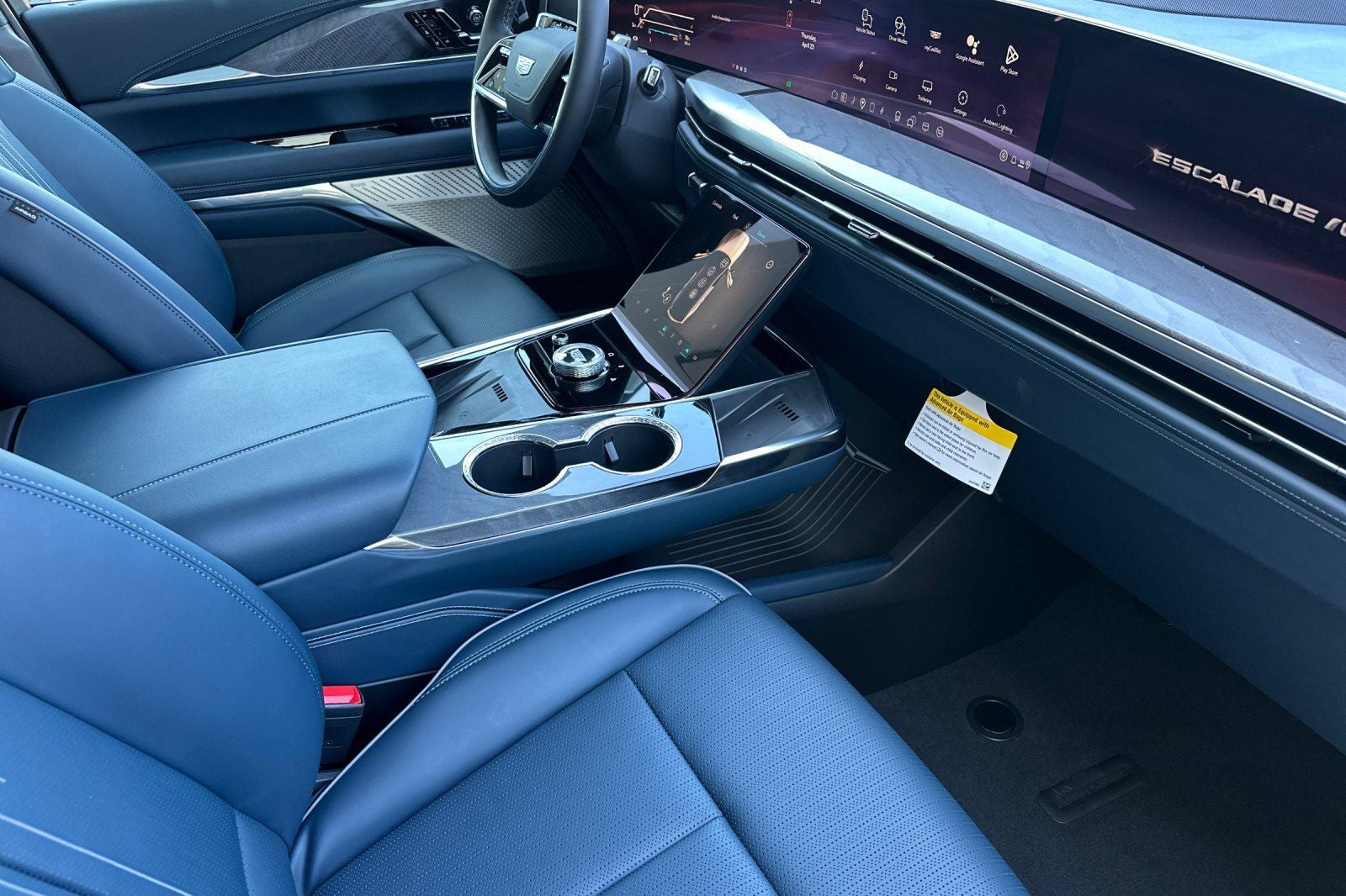 2026 Cadillac ESCALADE IQL Premium Sport