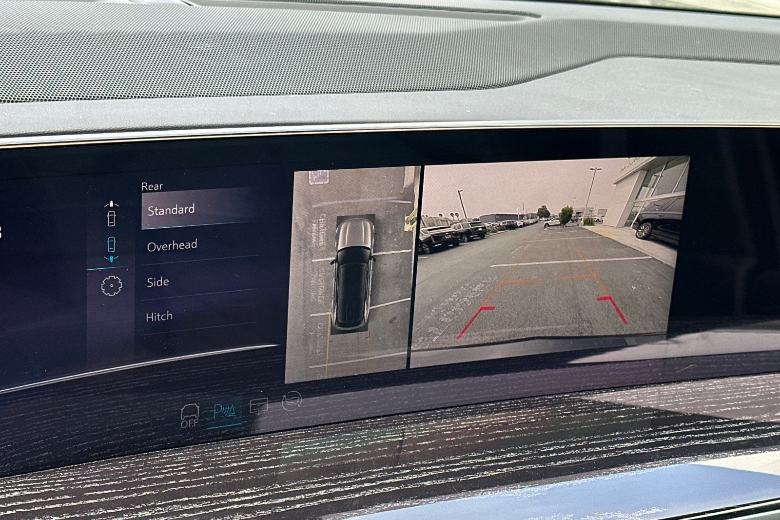 2025 Cadillac ESCALADE IQ Luxury 1