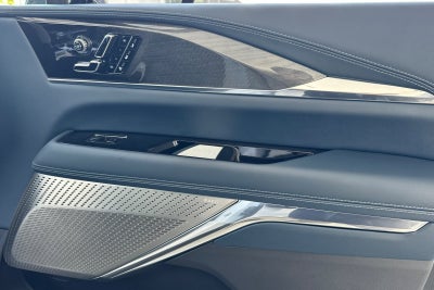 2025 Cadillac ESCALADE IQ Luxury 2