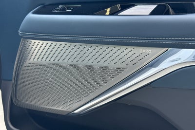 2025 Cadillac ESCALADE IQ Luxury 2