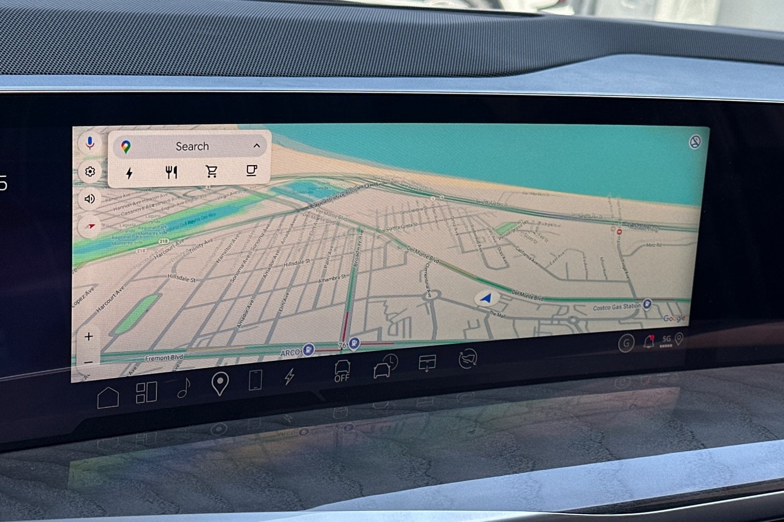 2025 Cadillac ESCALADE IQ Luxury 2