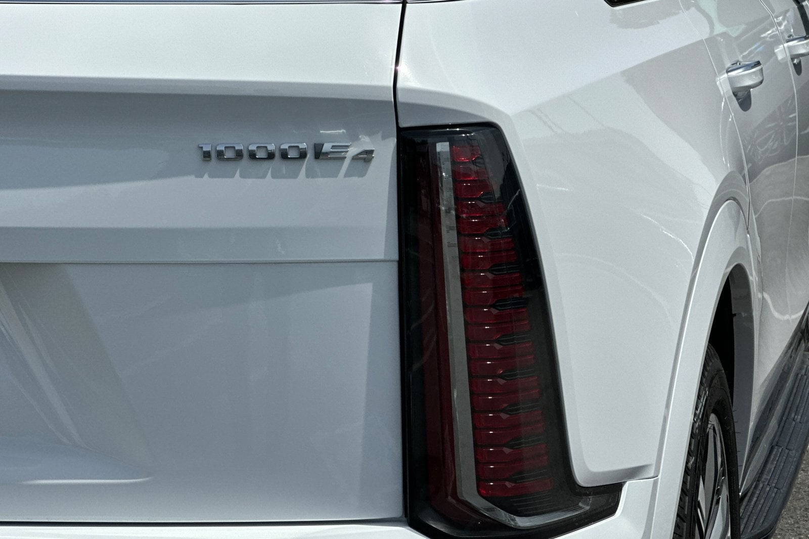 2025 Cadillac ESCALADE IQ Luxury 2