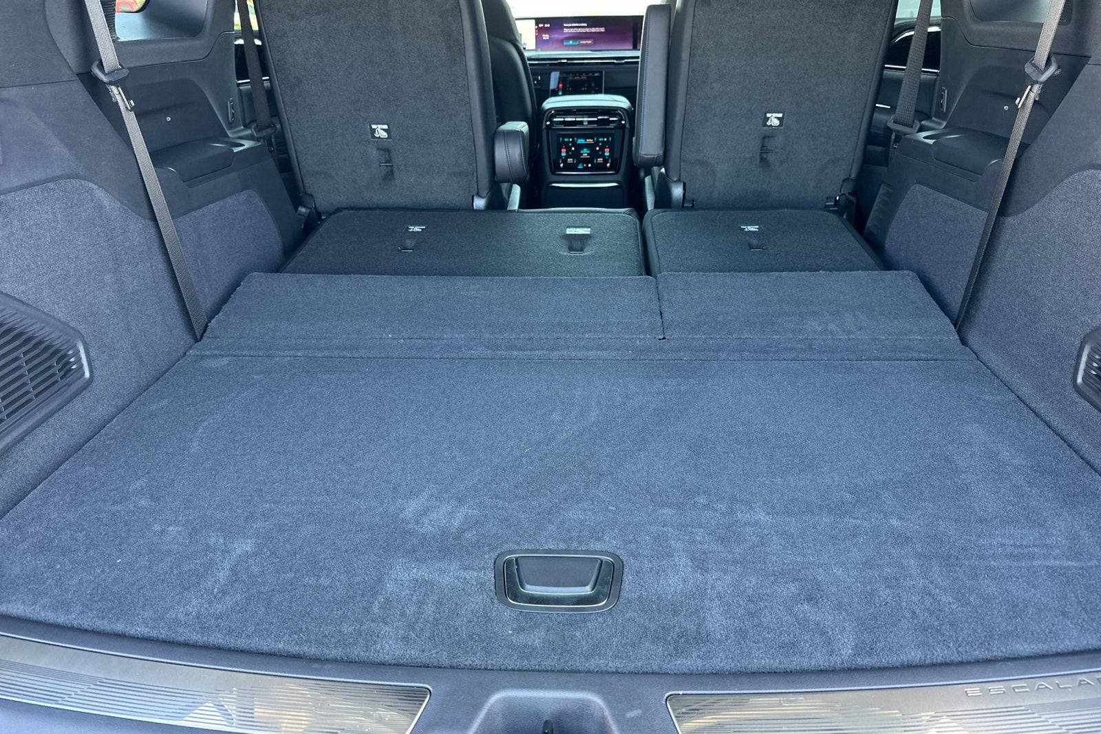 2025 Cadillac ESCALADE IQ Sport 1