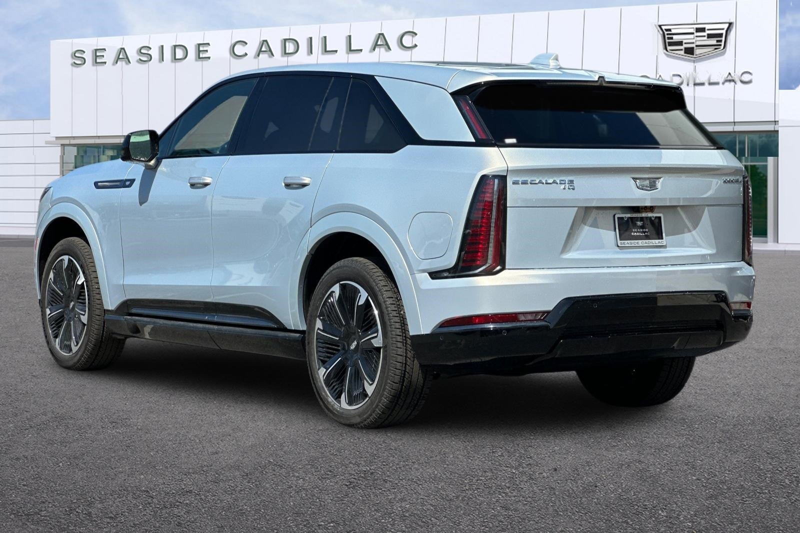 2025 Cadillac ESCALADE IQ Sport 1