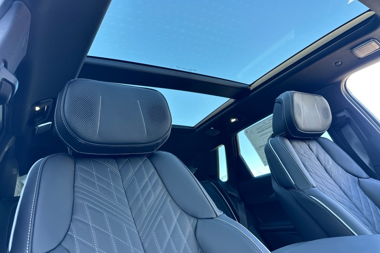 2026 Cadillac LYRIQ V-Series Premium