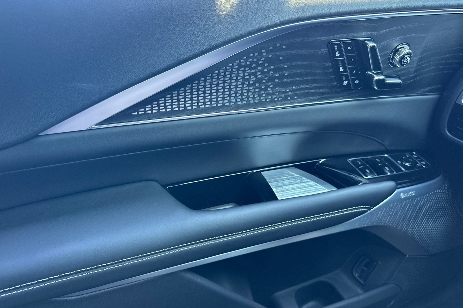 2026 Cadillac LYRIQ V-Series Premium