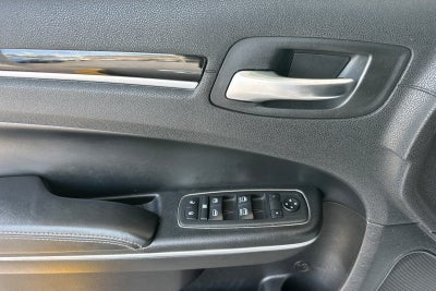 2019 Chrysler 300 S