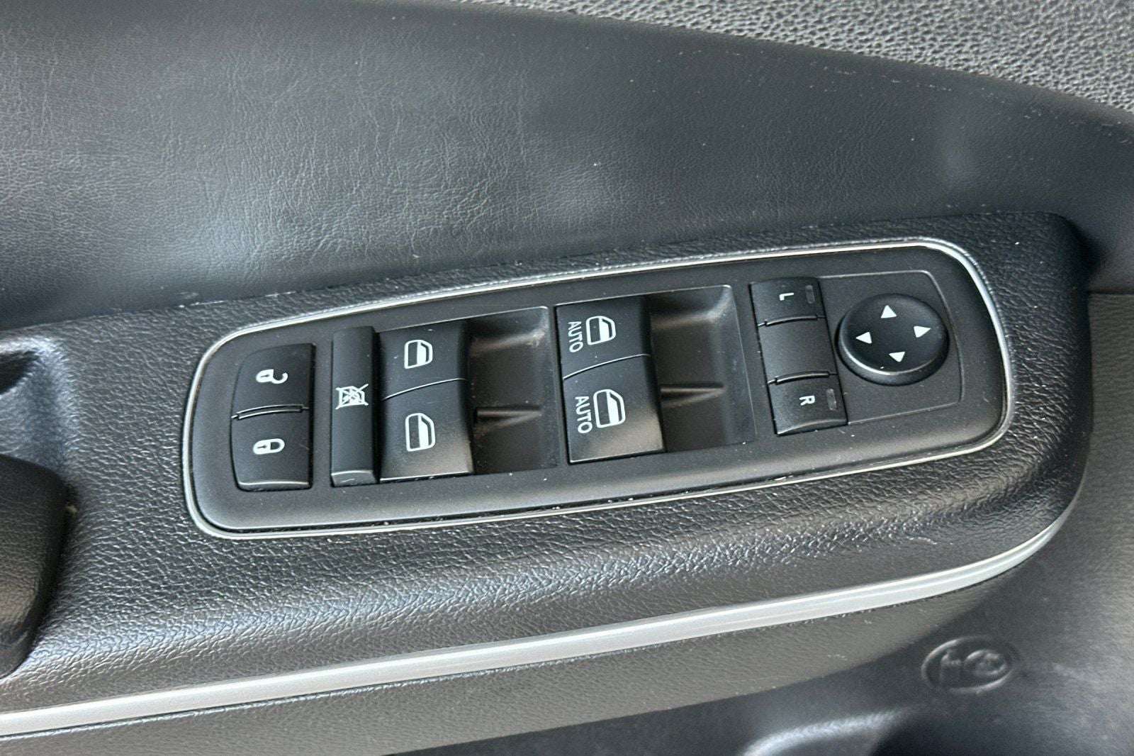2019 Chrysler 300 S