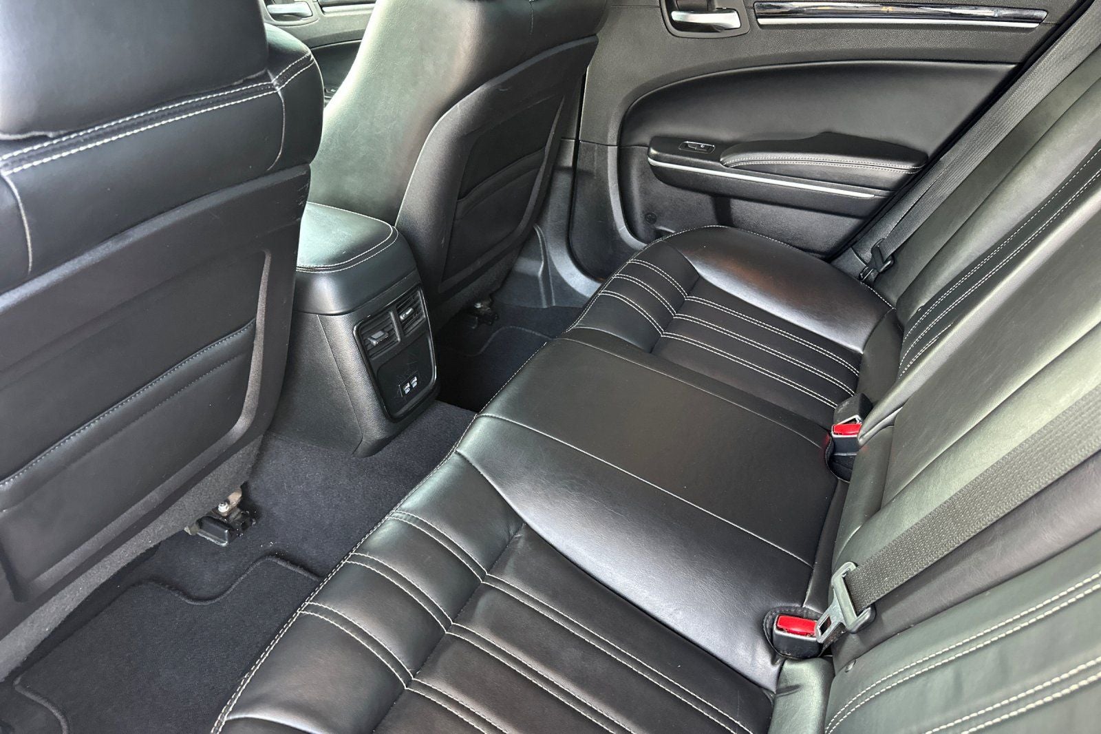 2019 Chrysler 300 S