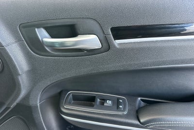2019 Chrysler 300 S