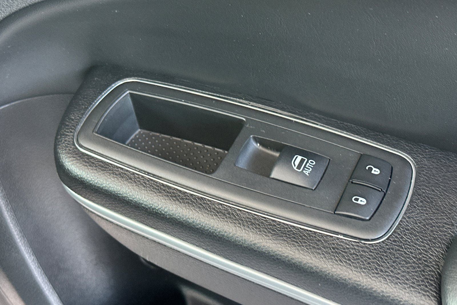 2019 Chrysler 300 S