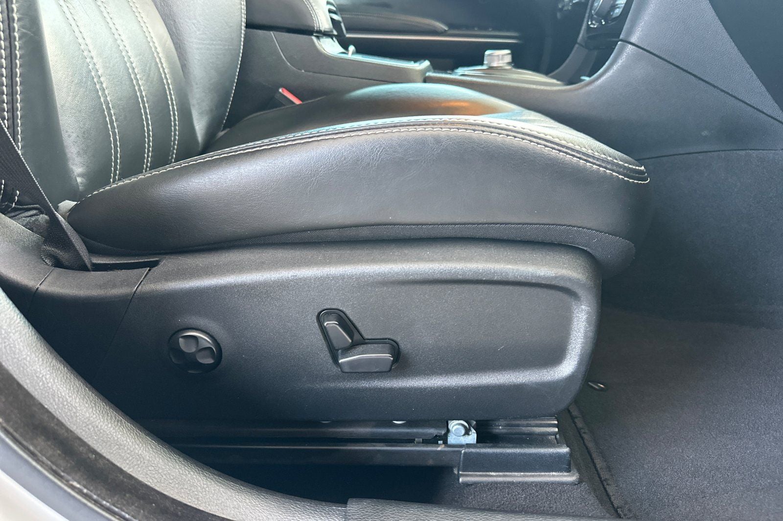 2019 Chrysler 300 S