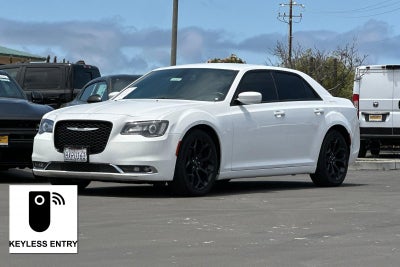2019 Chrysler 300 S