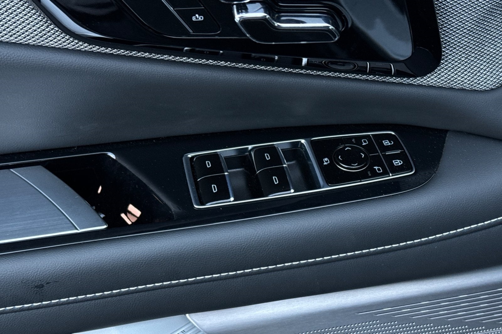 2025 Cadillac OPTIQ Luxury