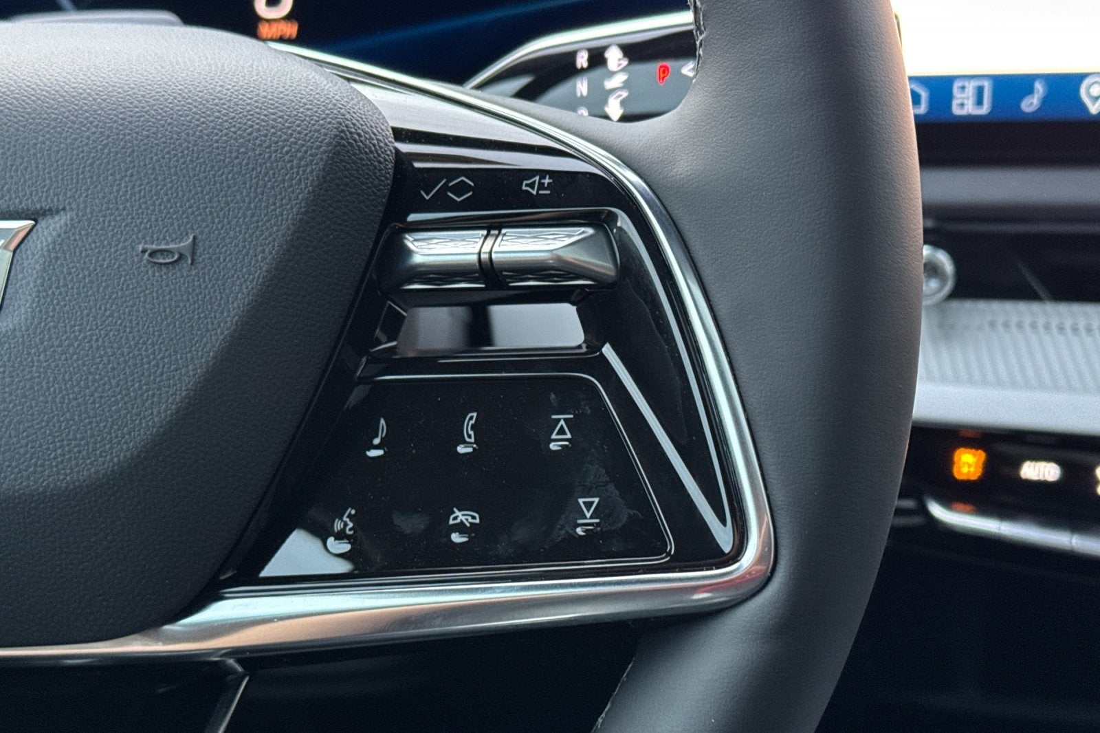 2025 Cadillac OPTIQ Luxury