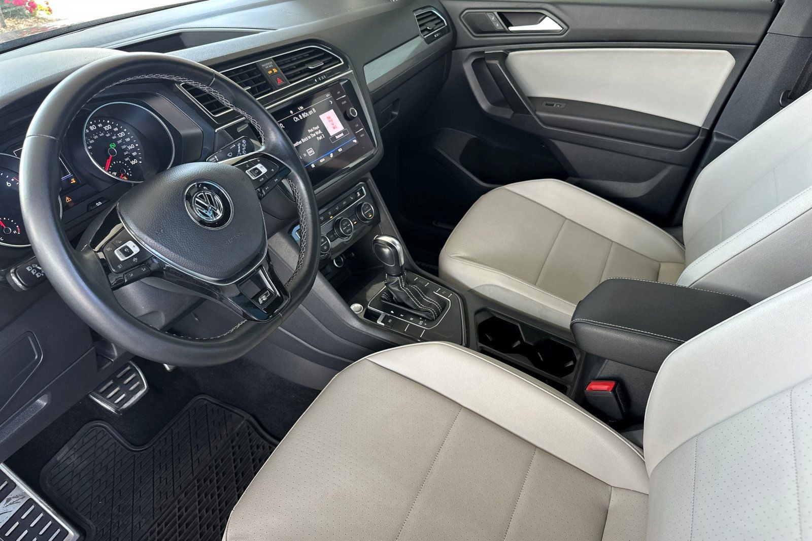 2021 Volkswagen Tiguan 2.0T SE R-Line Black