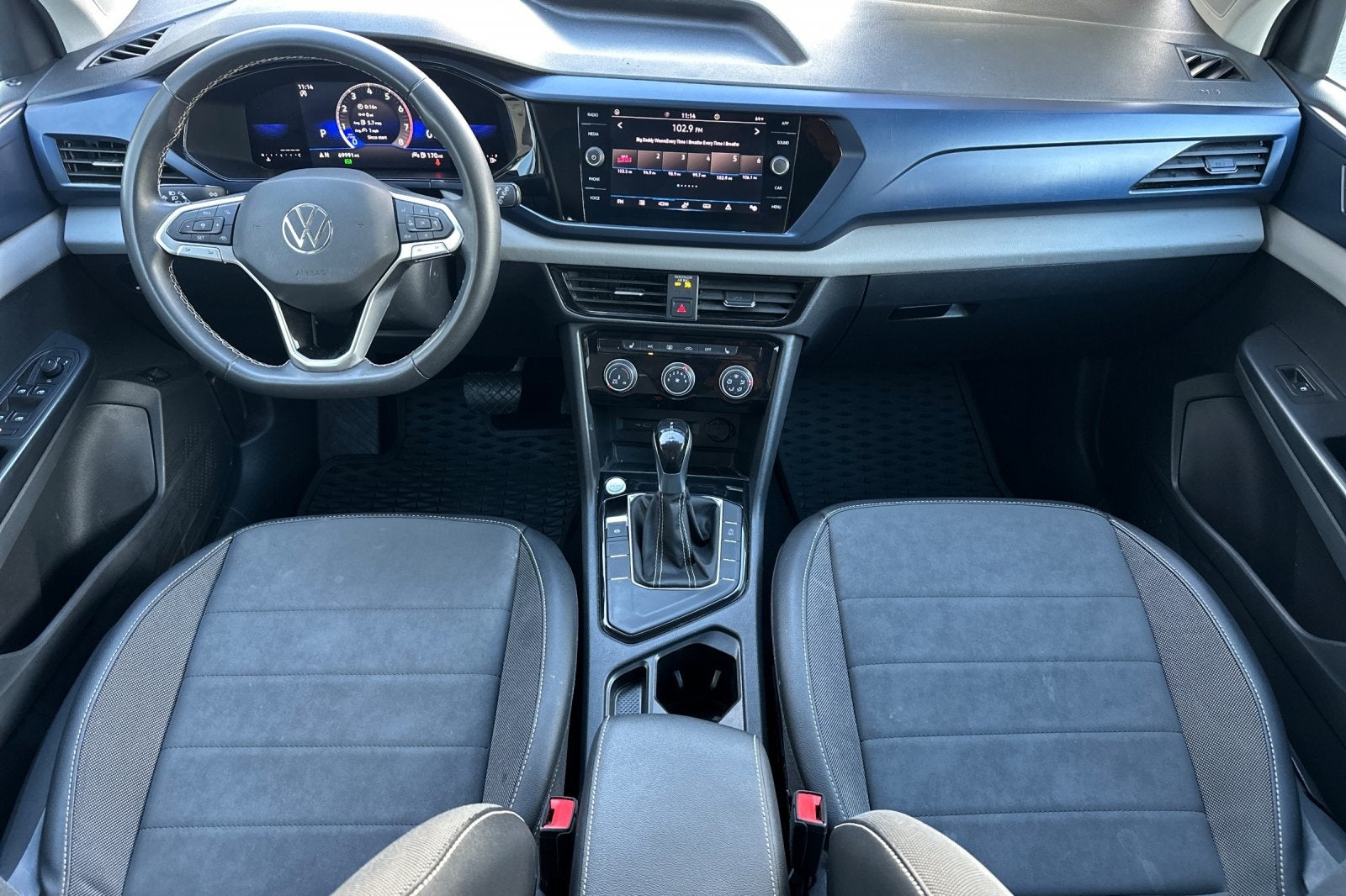 2023 Volkswagen Taos 1.5T SE