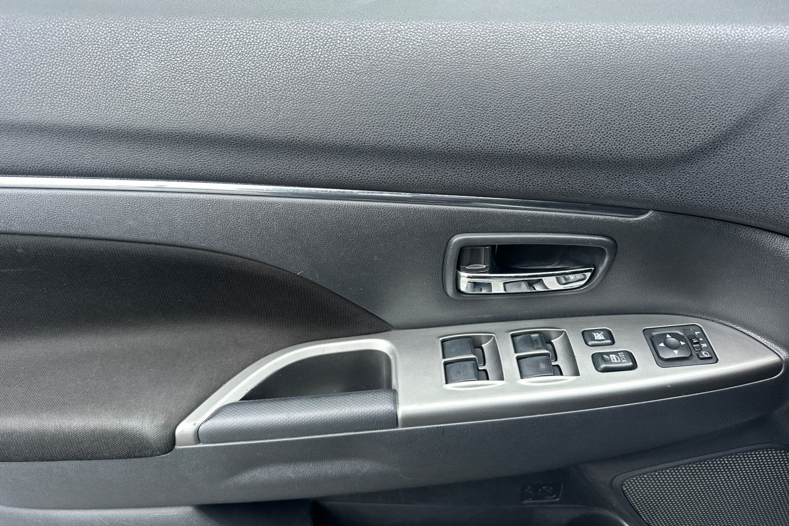 2020 Mitsubishi Outlander Sport SE 2.0