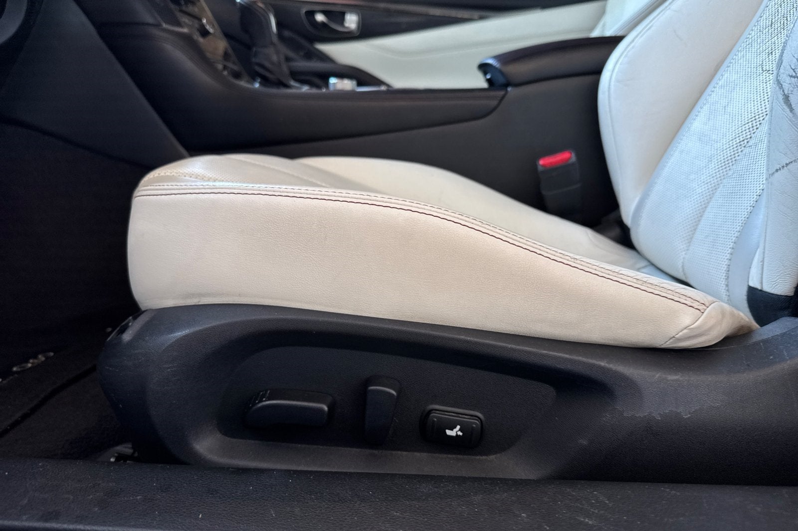 2020 INFINITI Q60 Red Sport 400