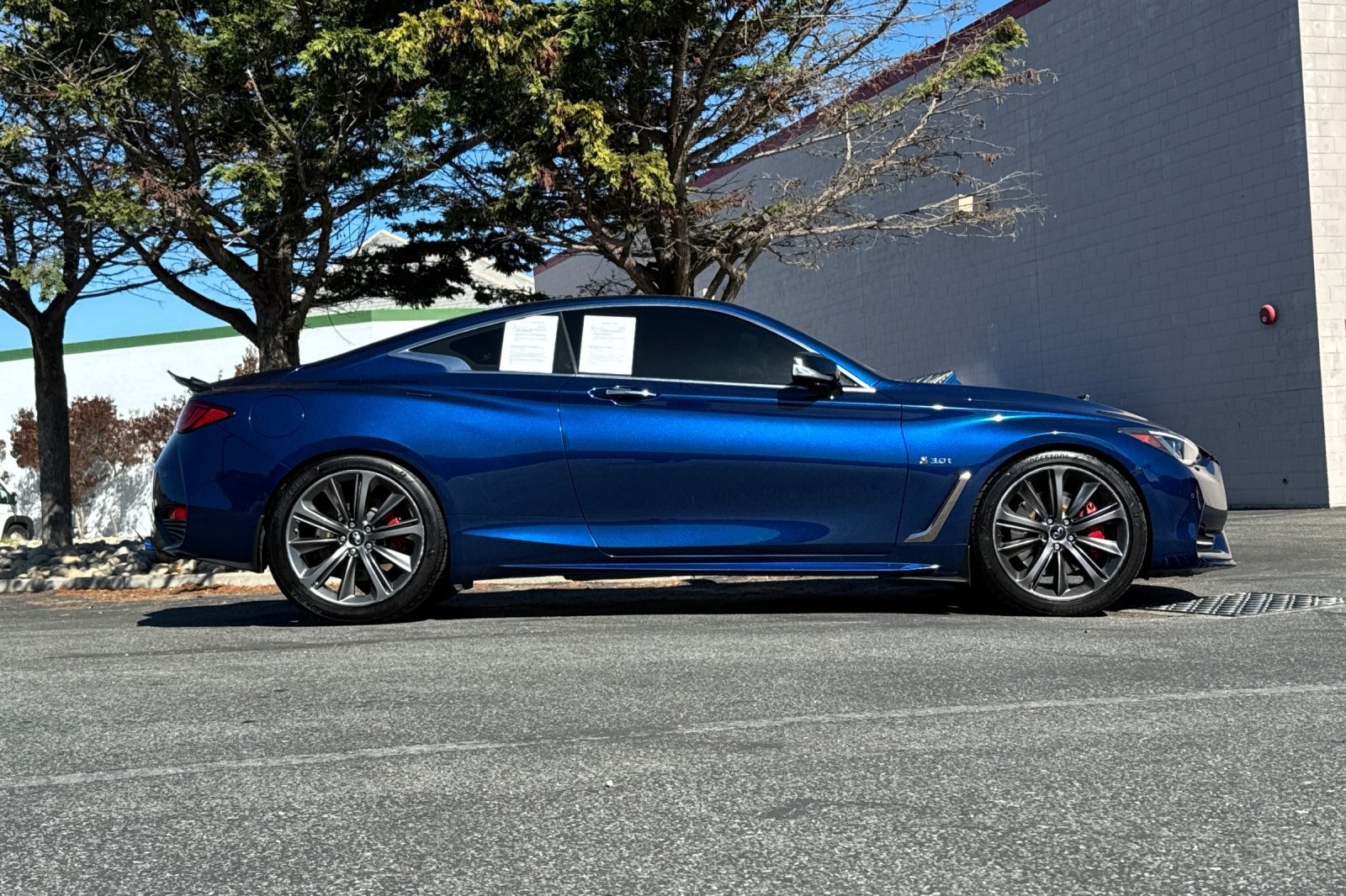 2020 INFINITI Q60 Red Sport 400