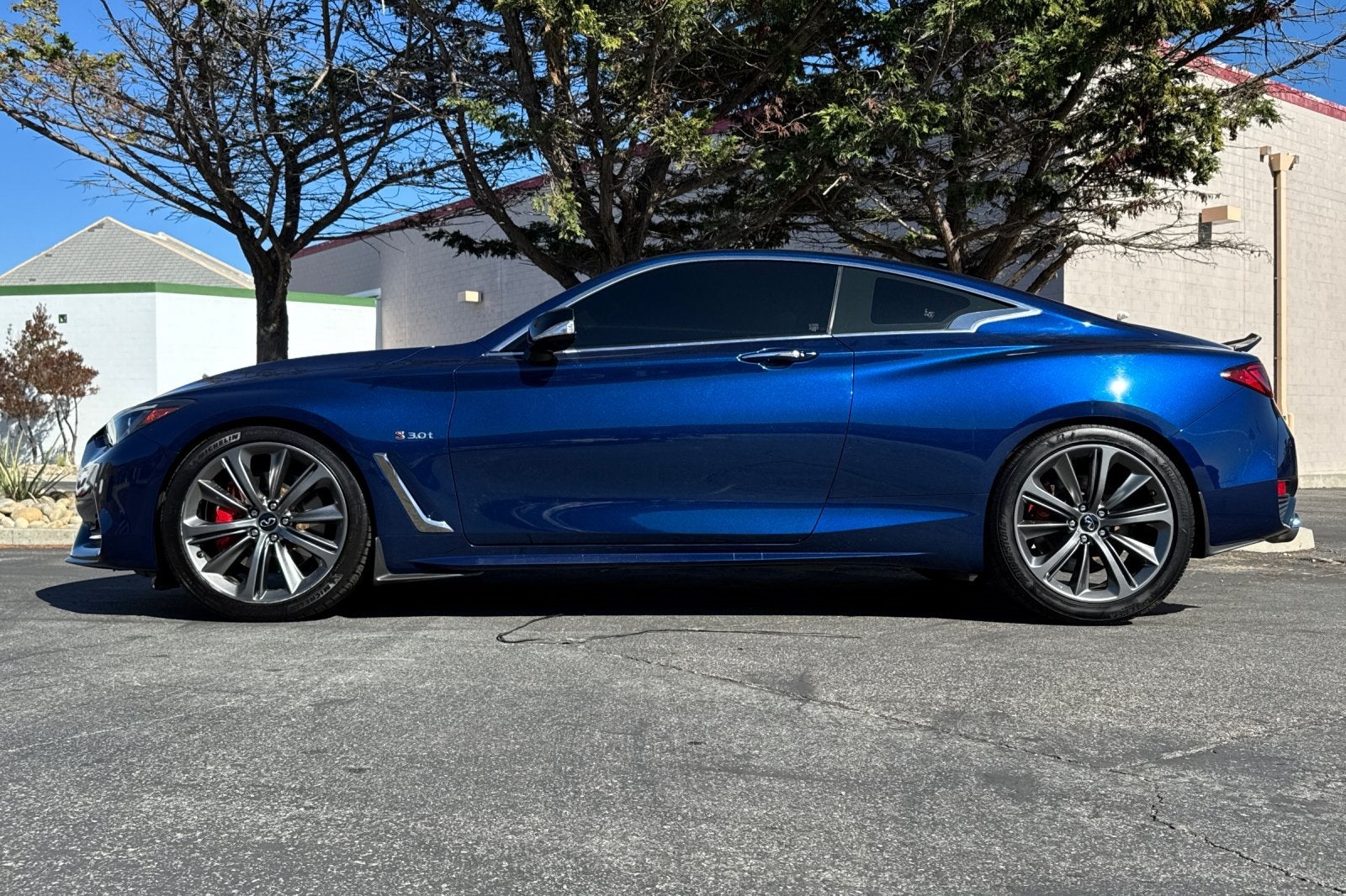 2020 INFINITI Q60 Red Sport 400