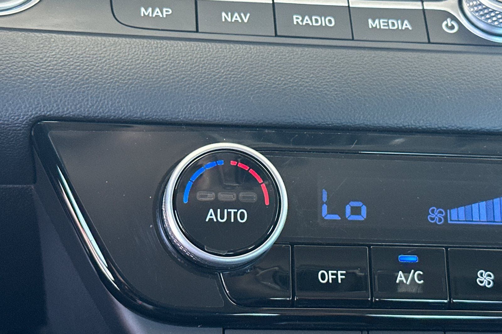 2024 Hyundai Elantra Hybrid Blue