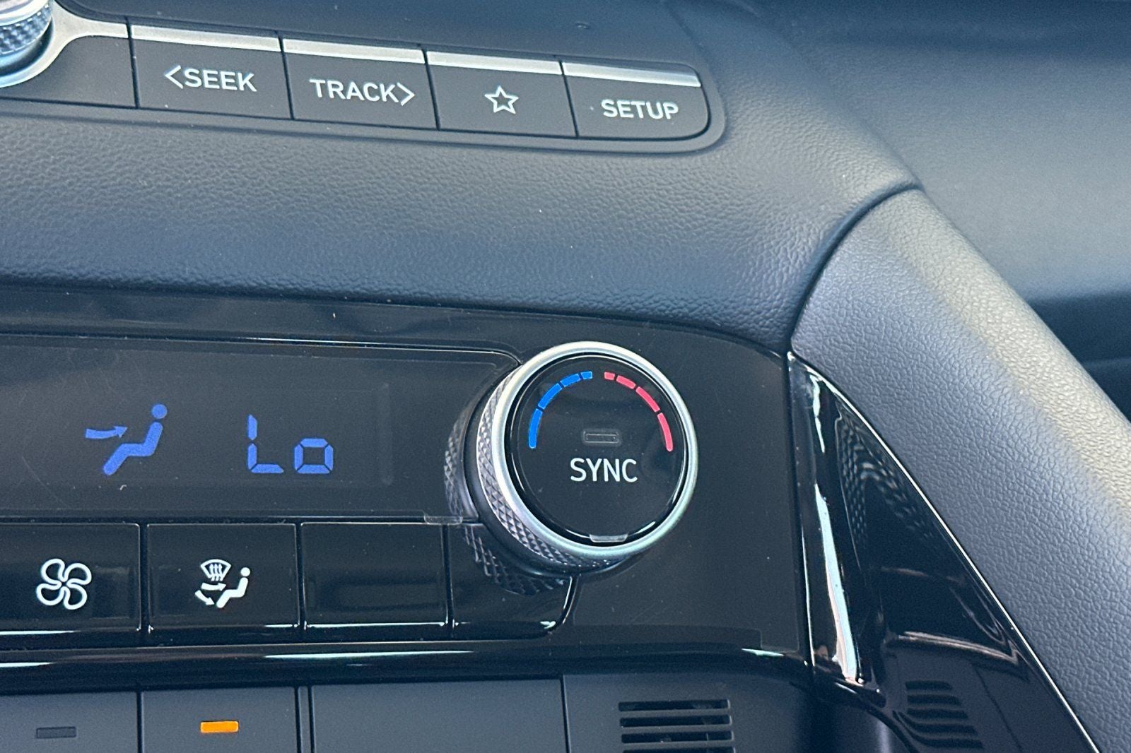2024 Hyundai Elantra Hybrid Blue