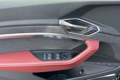 2024 Audi SQ8 e-tron Prestige quattro