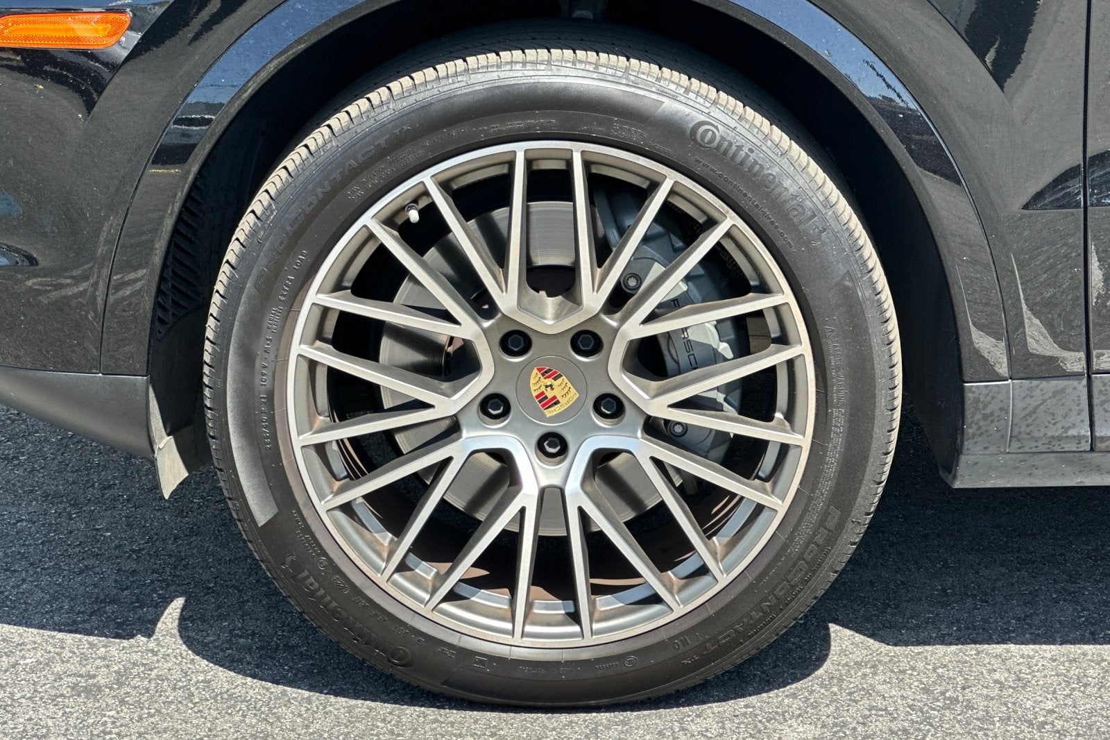 2023 Porsche Cayenne S Platinum Edition