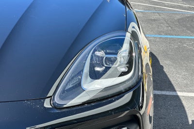 2023 Porsche Cayenne S Platinum Edition