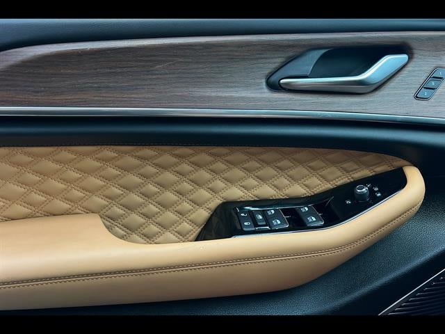 2023 Jeep Grand Cherokee Summit
