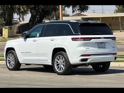 2023 Jeep Grand Cherokee Summit