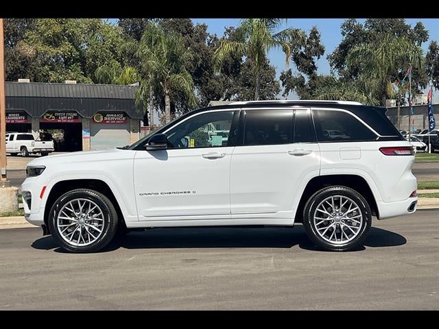 2023 Jeep Grand Cherokee Summit