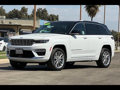 2023 Jeep Grand Cherokee Summit