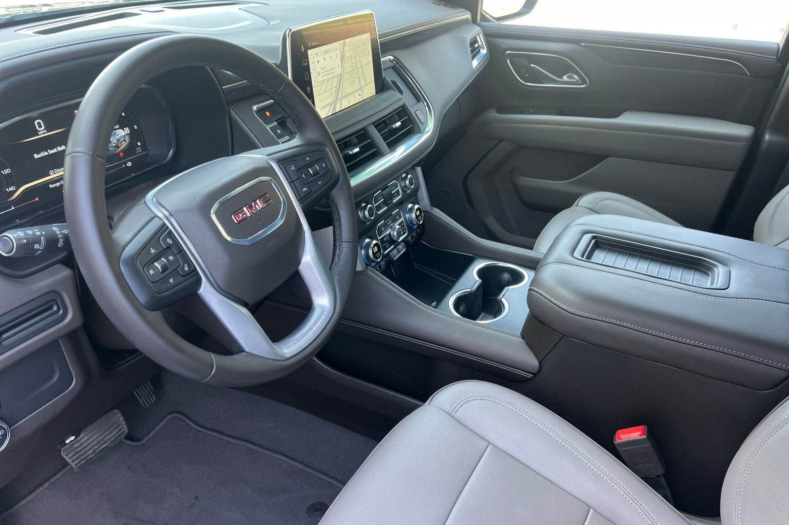 2024 GMC Yukon SLT