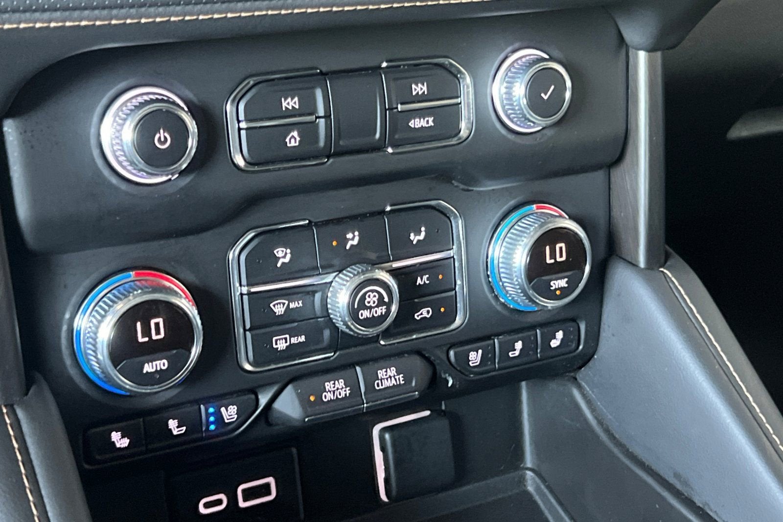 2022 GMC Yukon AT4