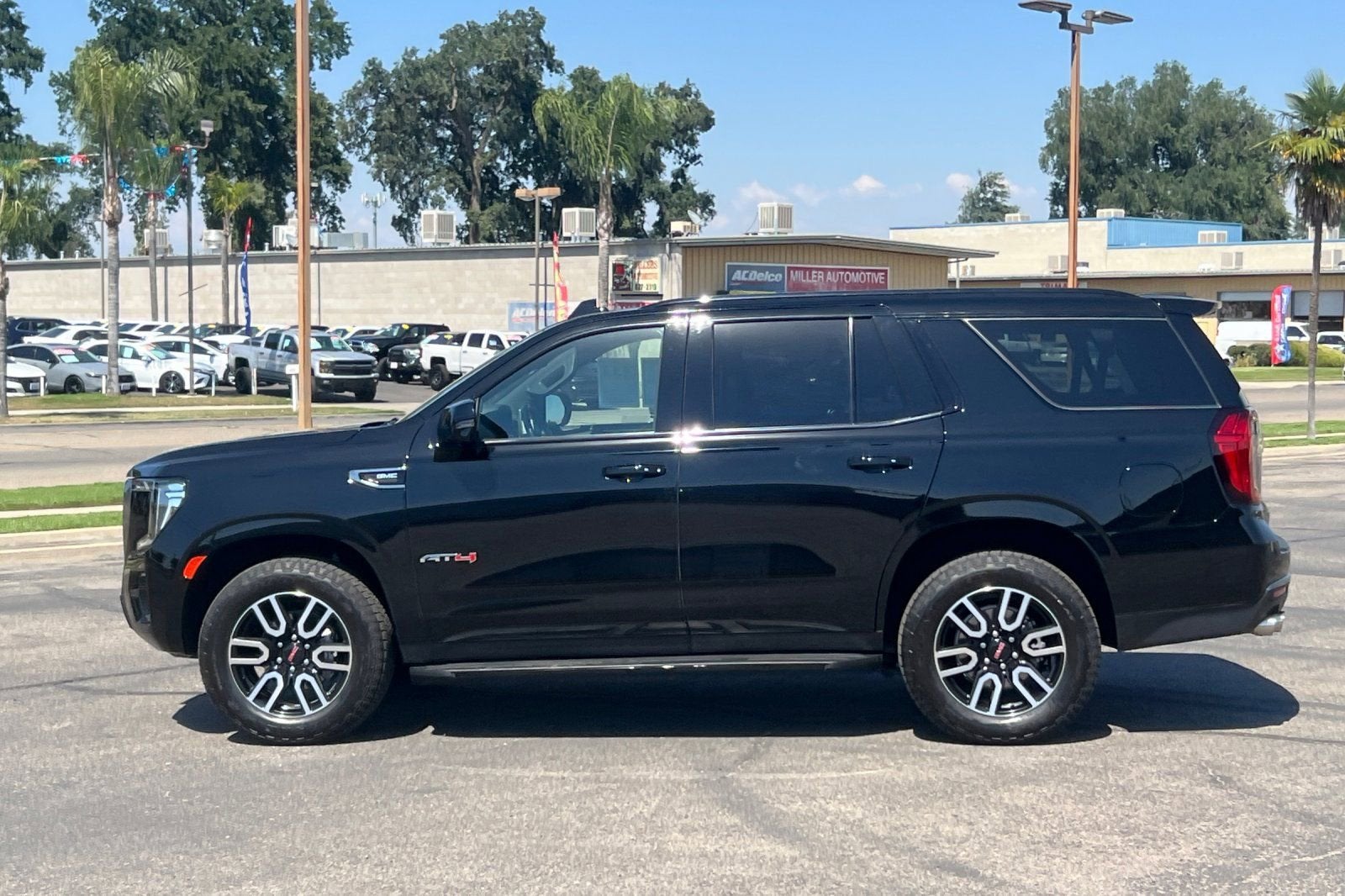 2022 GMC Yukon AT4