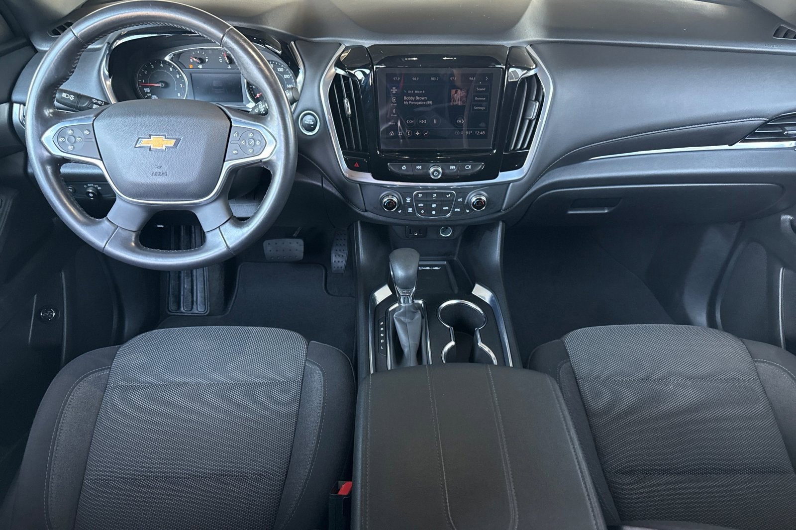 2022 Chevrolet Traverse LT Cloth