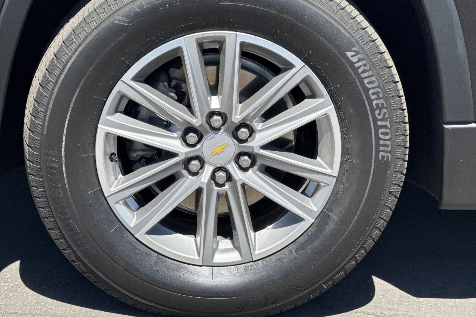 2022 Chevrolet Traverse LT Cloth