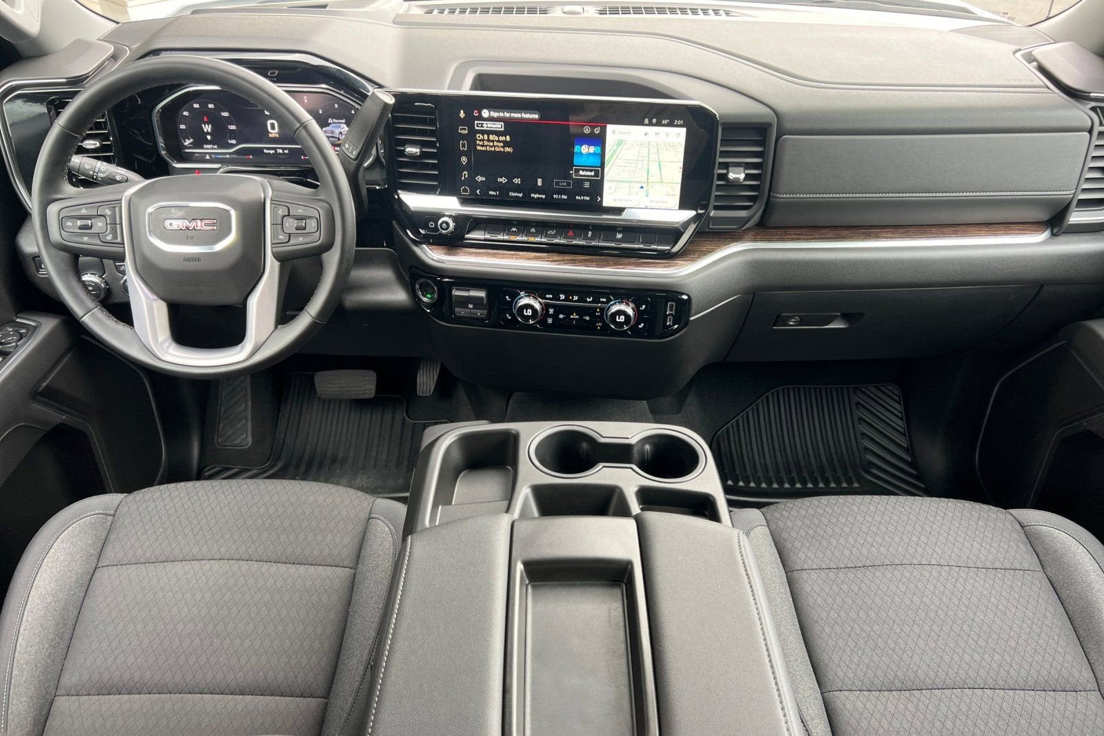 2025 GMC Sierra 1500 Elevation