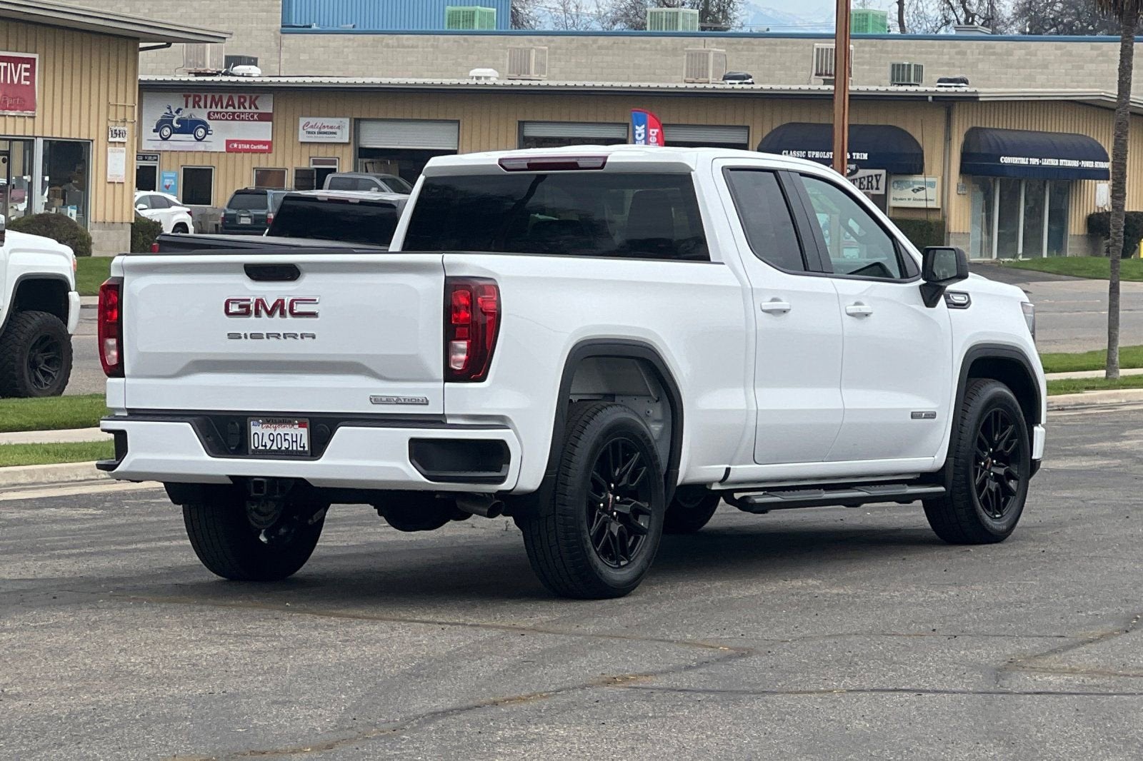 2025 GMC Sierra 1500 Elevation