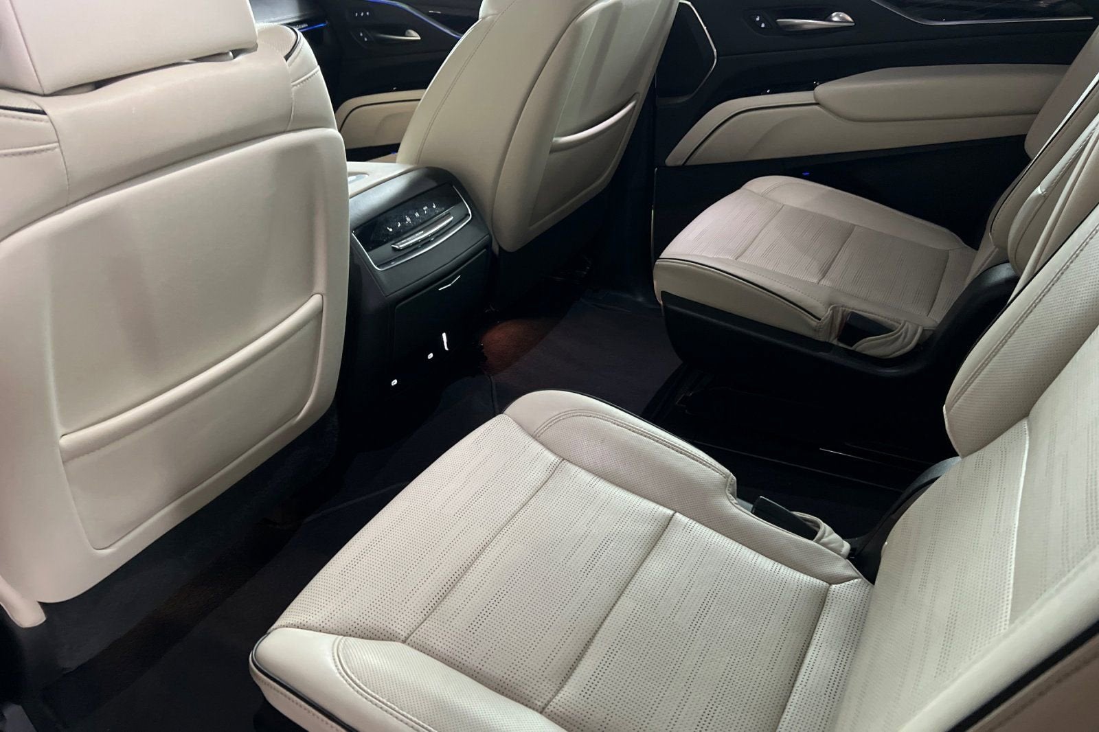 2023 Cadillac Escalade ESV Sport