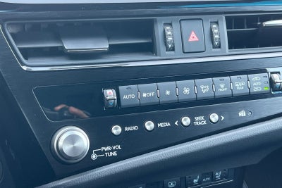 2023 Lexus ES ES 350 F SPORT Handling