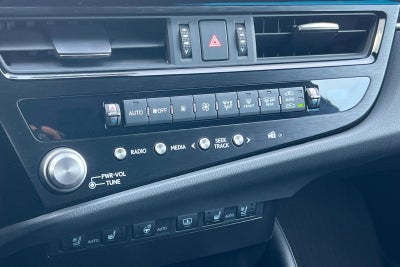 2023 Lexus ES ES 350 F SPORT Handling