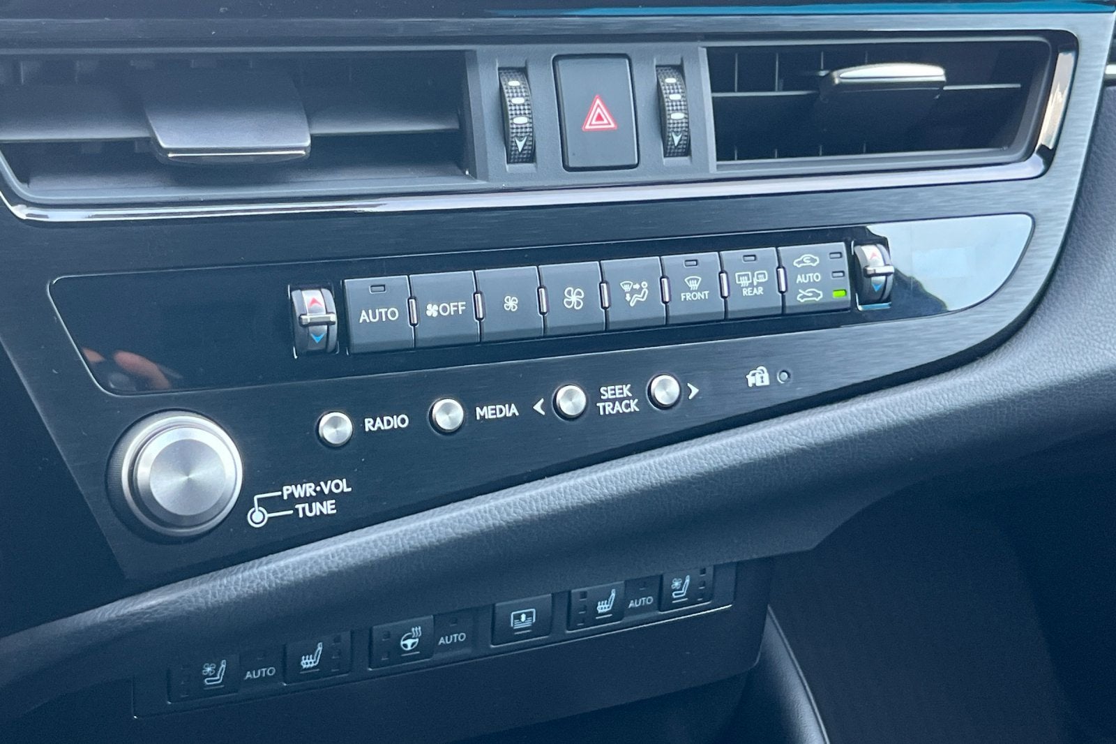 2023 Lexus ES ES 350 F SPORT Handling