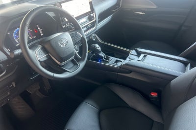 2025 Toyota Grand Highlander XLE