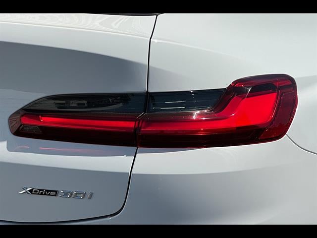 2021 BMW X4 xDrive30i