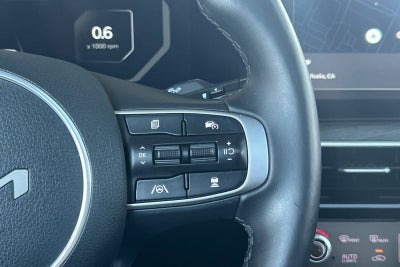 2025 Kia K5 EX